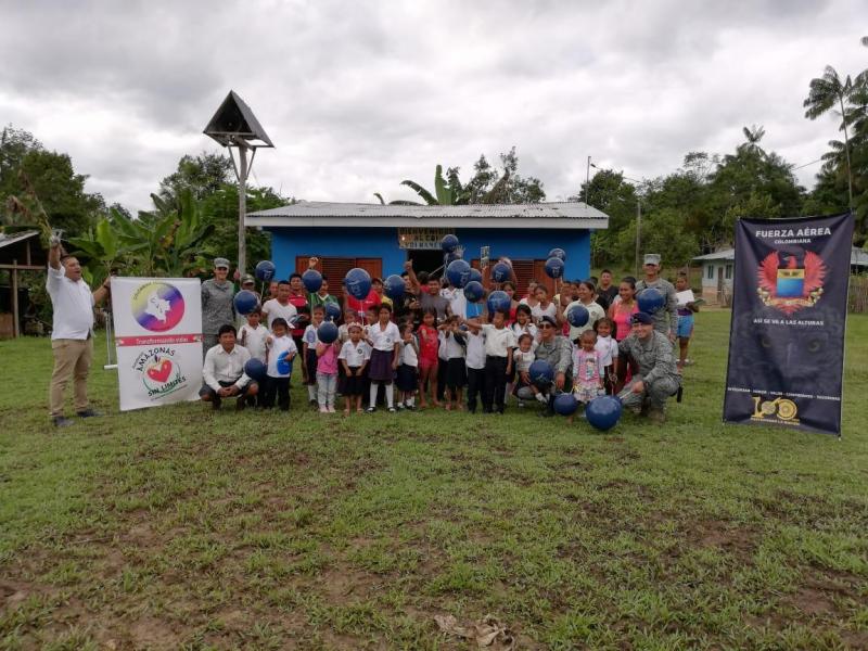 Visita de la FAC a comunidad San Juan de los Parentes en el Amazonas