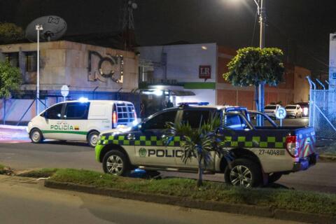 Atentado con explosivos contra la sede de RCN en Cali Atentado con explosivos contra la sede de RCN en Cali