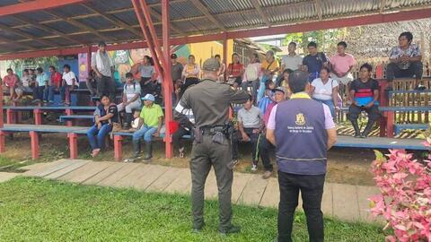 Policía Nacional lidera en Puerto Nariño taller para fortalecer la familia y proteger la niñez