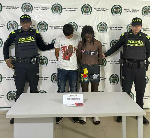 CAYÓ PAREJA DEDICADA AL HURTO DE CELULARES