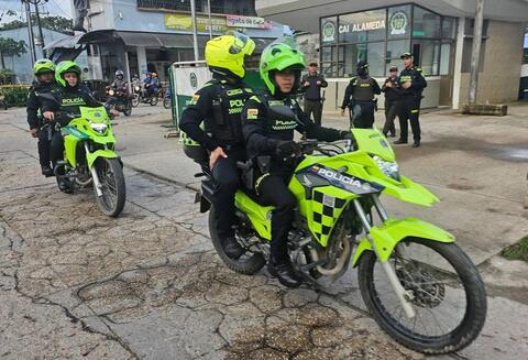 La Policía Nacional refuerza el patrullaje preventivo en Leticia La Policía Nacional refuerza el patrullaje preventivo en Leticia