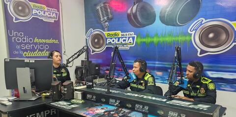 POLICÍA NACIONAL PROMUEVE LA CONSTRUCCIÓN DE PAZ EN EL AMAZONAS A TRAVÉS DEL ESPACIO RADIAL “CUÉNTELE AL COMANDANTE”