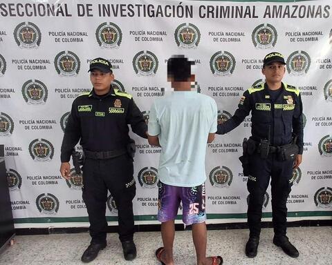 LA POLICIA NACIONAL EN EL AMAZONAS CAPTURA A CIUDADANOS POR EL DELITO DE VIOLACIÓN A HABITACIÓN AJENA LA POLICIA NACIONAL EN EL AMAZONAS CAPTURA A CIUDADANOS POR EL DELITO DE VIOLACIÓN A HABITACIÓN AJENA