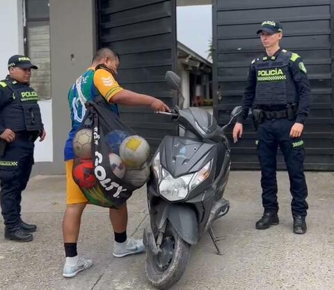 El PROFE RECUPERO SU MOTOCICLETA