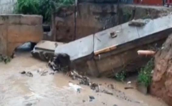 image for Seis horas de lluvia intensa | Tarapoto