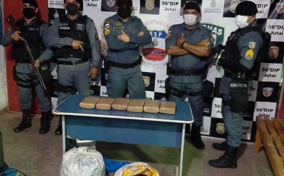 Drogas são apreendidas no meio de tucumãs em Jutaí image for Drogas são apreendidas no meio de tucumãs em Jutaí