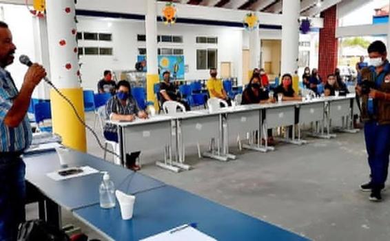 Prefeito se reuniu com autoridades para tratar início do ano letivo image for Prefeito se reuniu com autoridades para tratar início do ano letivo