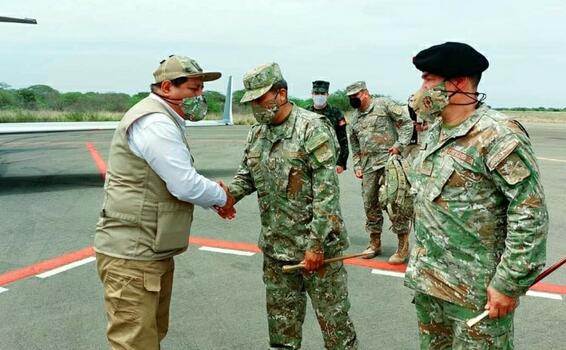 image for Ministro de Defensa visita ciudad de Tumbes