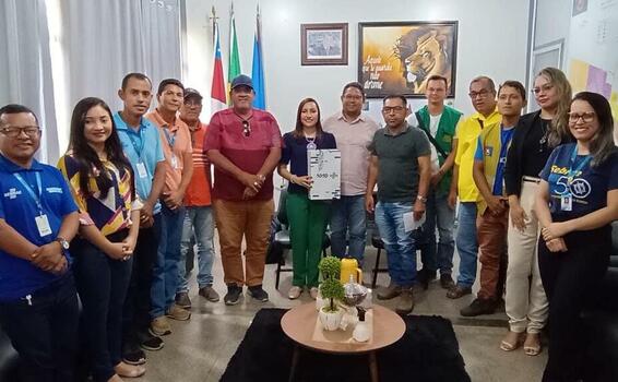 image for Prefeito em Exercício reunido com a superintendente do SEBRAE-AM