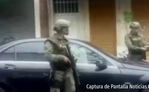 Personal del ejercito en captura con la policia