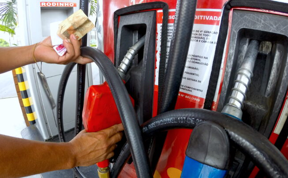 image for Preços de gasolina e diesel sobem hoje nas refinarias