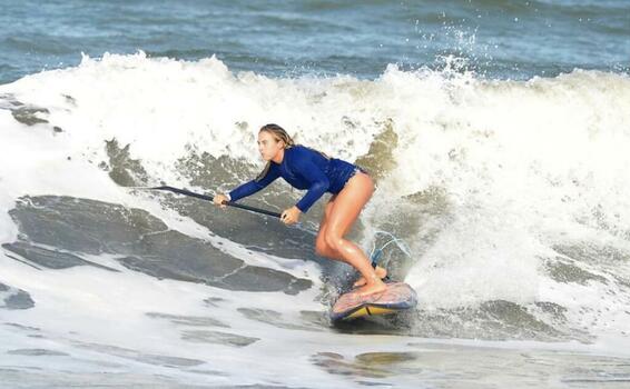 Isabella Gómez se subió a lo más alto del podio en surf image for Isabella Gómez se subió a lo más alto del podio en surf