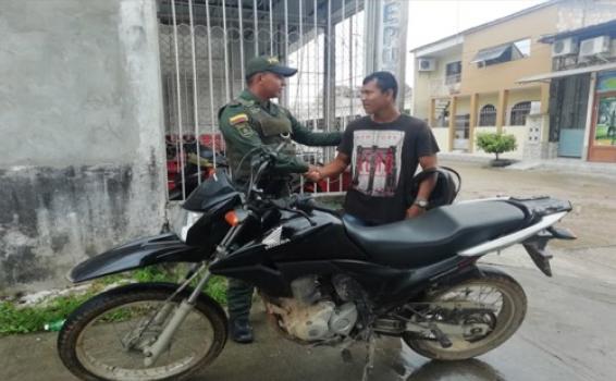 image for Policía recupera motocicleta de ciudadano brasilero