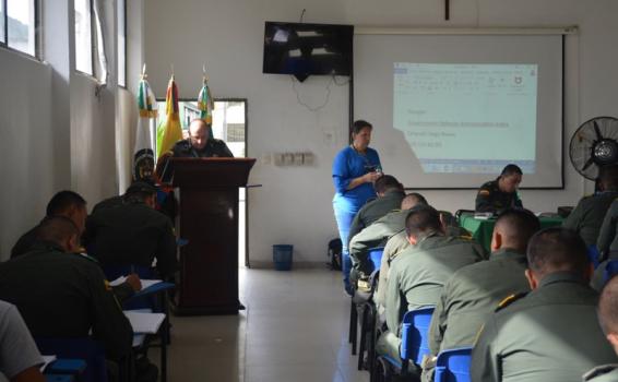 image for Comandante da la bienvenida a la Auditora de Control Interno Sectorial Mindefensa