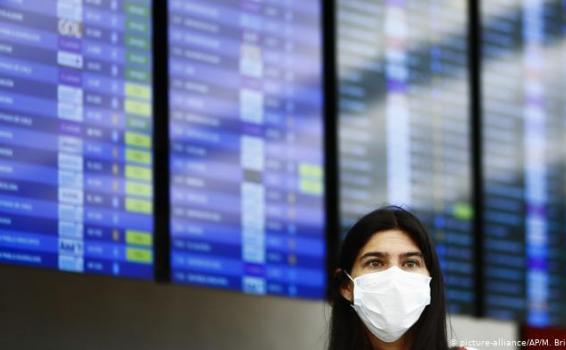 Colombia y Perú restringen ingreso de extranjeros para contener el coronavirus image for Colombia y Perú restringen ingreso de extranjeros para contener el coronavirus