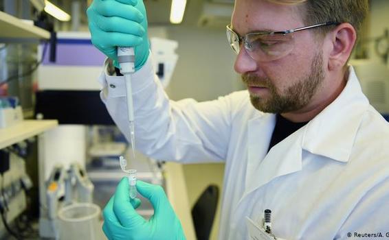 Vacuna alemana contra el coronavirus atraen a miles de voluntarios / Pruebas image for Vacuna alemana contra el coronavirus atraen a miles de voluntarios / Pruebas