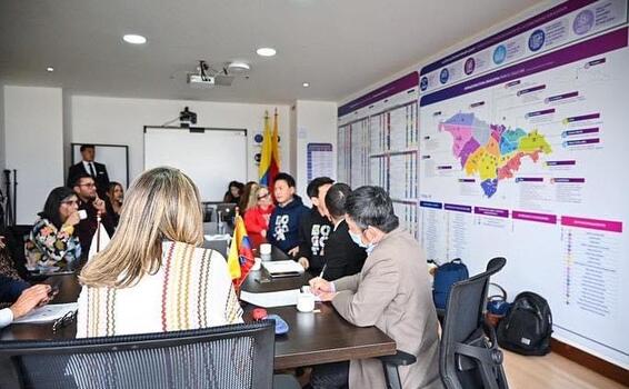image for Firman memorando con la empresa Coreana