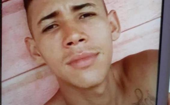 Polícia solicita ajuda da população para localizar jovem que desapareceu image for Polícia solicita ajuda da população para localizar jovem que desapareceu