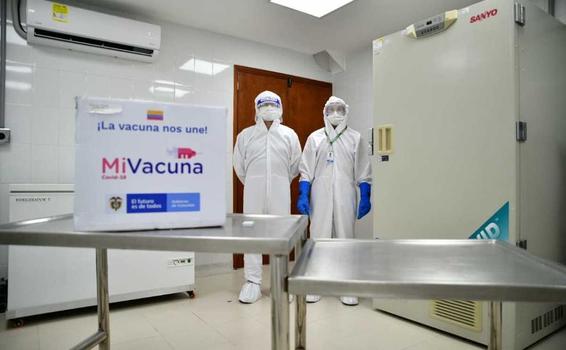 image for Colados en vacunación pagarían multa y cinco años de cárcel