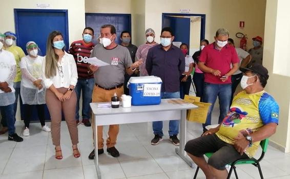 image for Campanha de Vacinação contra o novo coronavírus em Tabatinga