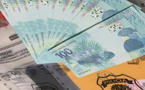 PF prende vendedor e apreende mil reais em cédulas falsas image for PF prende vendedor e apreende mil reais em cédulas falsas