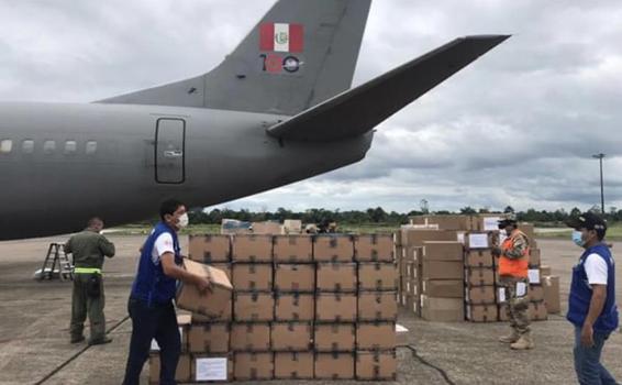 image for Equipos de protección personal y medicamentos rumbo a Iquitos 