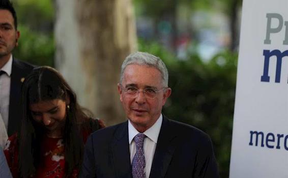 image for Álvaro Uribe da positivo por coronavirus