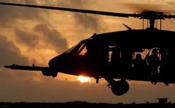 image for Helicóptero black hawk del Ejército cae sobre el río Inírida