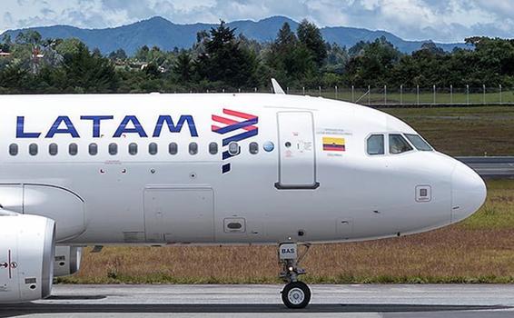 image for LATAM reinicia operaciones en Leticia y Santa Marta