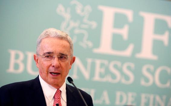 image for Corte se reunirá de forma extraordinaria para definir caso Uribe