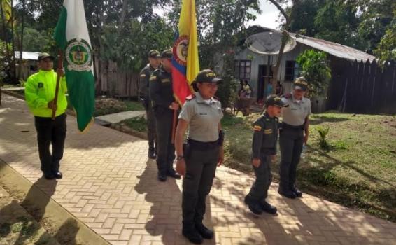 Policias en actos protocolarios