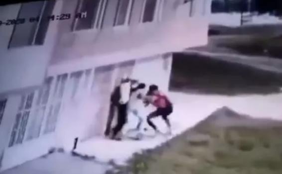 Ladrones que mataron a un hombre en Bogotá están siendo identificados image for Ladrones que mataron a un hombre en Bogotá están siendo identificados