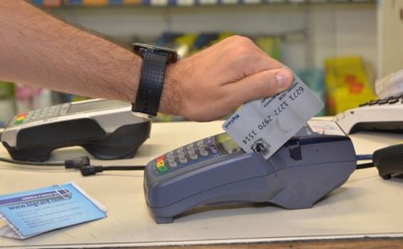 Auxílio emergencial do estado vai ser distribuído em cartões de débito image for Auxílio emergencial do estado vai ser distribuído em cartões de débito
