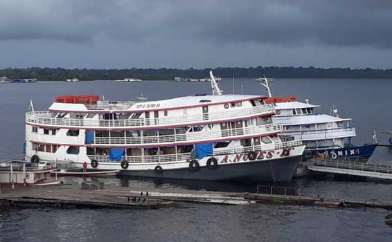 Autorizado transporte fluvial de passageiros oriundos de outros municípios / Tefe image for Autorizado transporte fluvial de passageiros oriundos de outros municípios / Tefe
