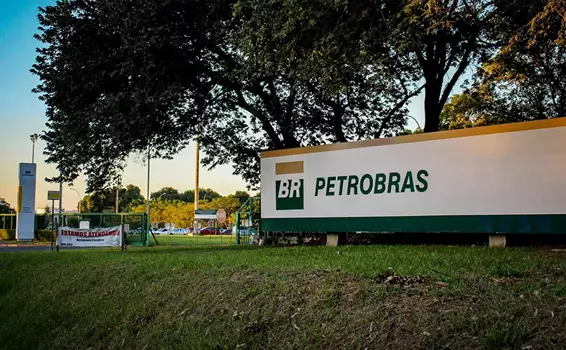 image for Petrobras anunciou reajustes nos preços da gasolina