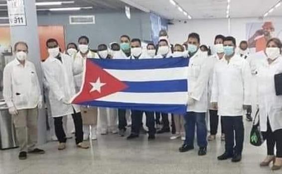 Médicos llegan al Perú desde Cuba para ayudar en hospitales image for Médicos llegan al Perú desde Cuba para ayudar en hospitales