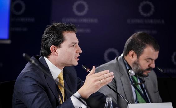 Contraloria y sus avances Personas en una reunion