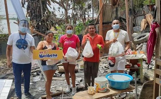 image for Jóvenes loretanos llevan ayuda a afectados por incendio