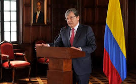 Duque nombró a Holmes Trujillo para enfrentar brote de coronavirus image for Duque nombró a Holmes Trujillo para enfrentar brote de coronavirus