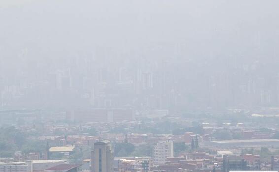 image for Restricciones por la mala calidad del aire en Medellín