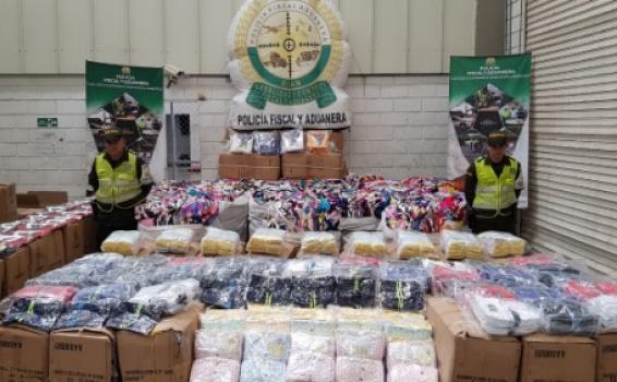 Licor de contrabando que iba a ser vendido Varias unidades de licor extranjero de fabricación brasilera