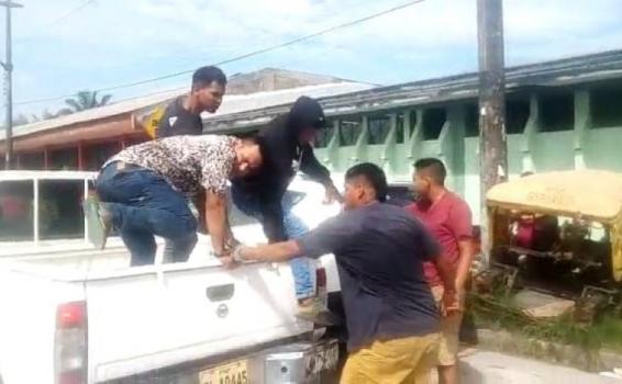 image for Detenidos presuntos desmanteladores de vehículo robado