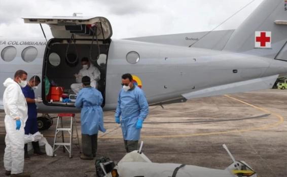 image for Fuerza Aerea traslada a paciente adulto mayor