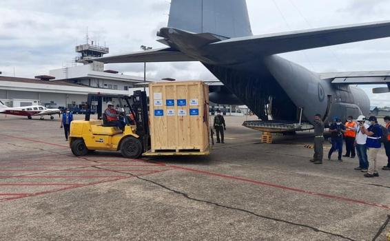 image for Fuerza Aérea traslada  planta generadora de oxígeno medicinal