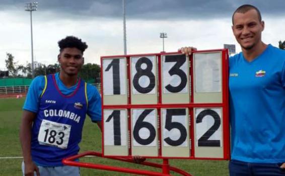 Dalmero rompe marcas continentales en el salto triple juvenil image for Dalmero rompe marcas continentales en el salto triple juvenil