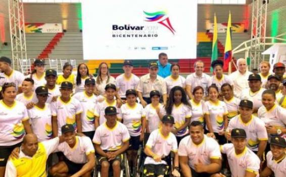 14295 atletas se inscribieron en la lista larga de los Juegos Nacionales Personas unidas para en una foto