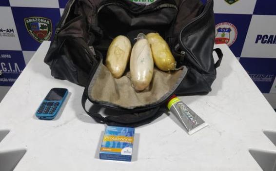 image for Colombiano é preso por tráfico de drogas na Base Arpão
