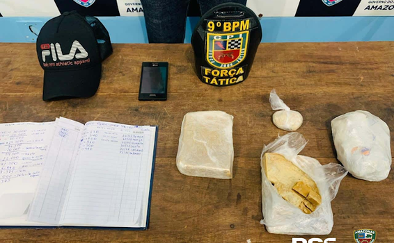 Polícia Militar detém homem com mais de 1kg de drogas image for Polícia Militar detém homem com mais de 1kg de drogas
