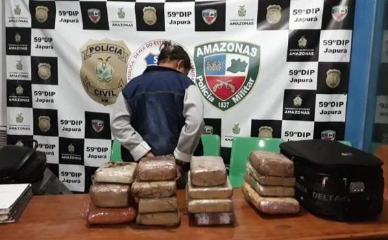 image for Foi presa em flagrante com 15 tabletes de drogas