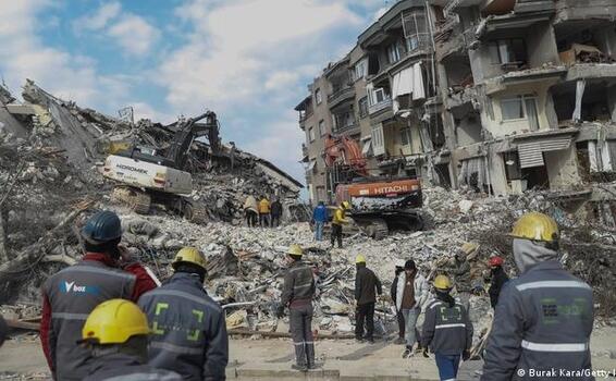 image for Terremoto en Turquía y Siria deja más de 25000 muertos